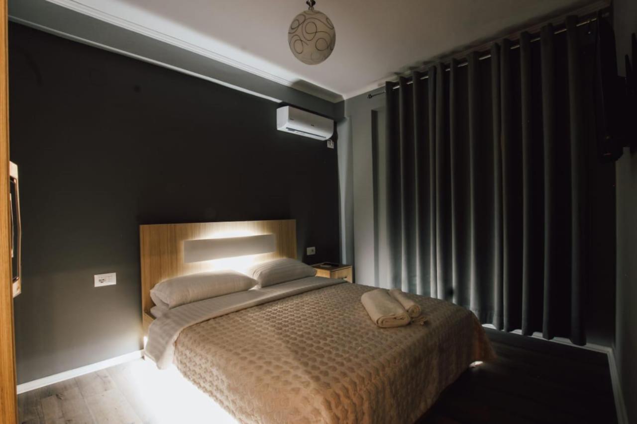 Novs Apartment 1 Gjirokastër Eksteriør billede