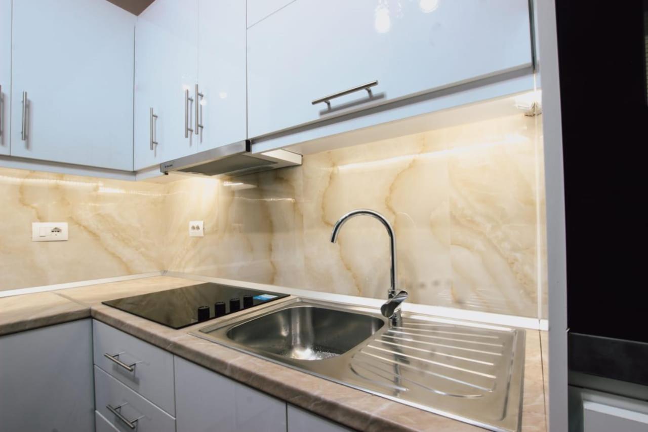 Novs Apartment 1 Gjirokastër Eksteriør billede