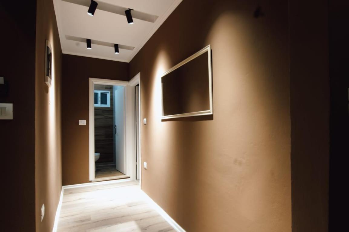 Novs Apartment 1 Gjirokastër Eksteriør billede